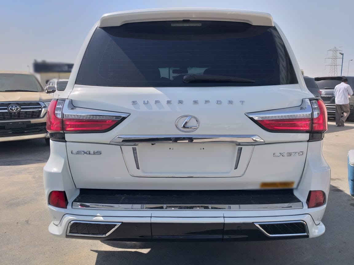 2012 Lexus LX570 5.7L V8 – Image 17