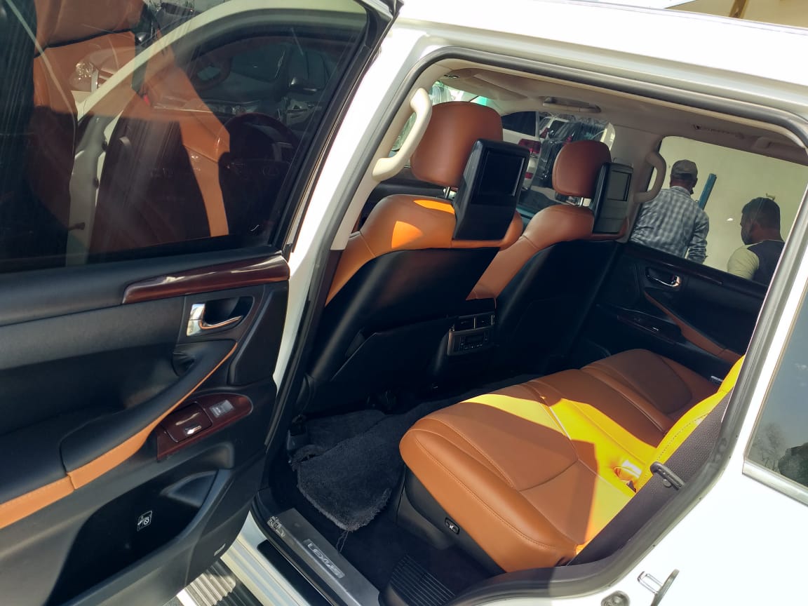 2012 Lexus LX570 5.7L V8 – Image 5