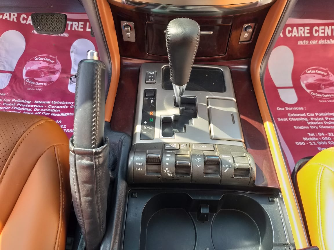 2012 Lexus LX570 5.7L V8 – Image 7